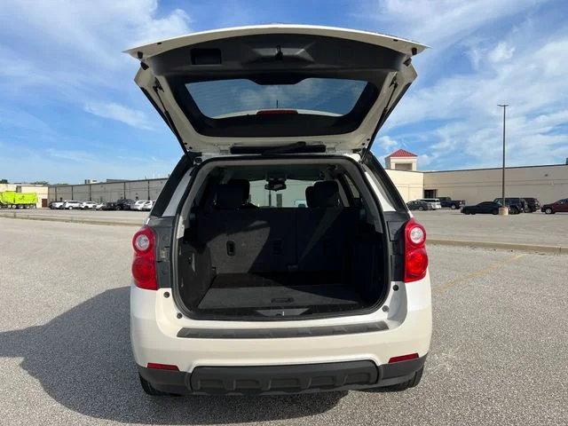 Used 2013 White Chevrolet LT image 10