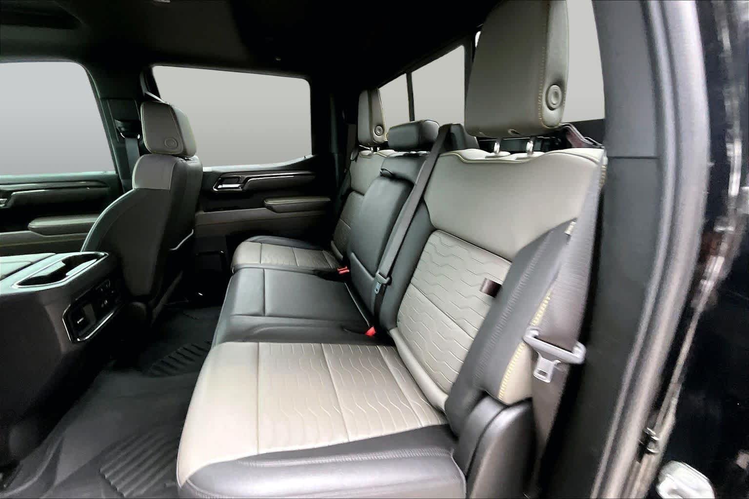 Used 2024 Black Chevrolet ZR2 image 21