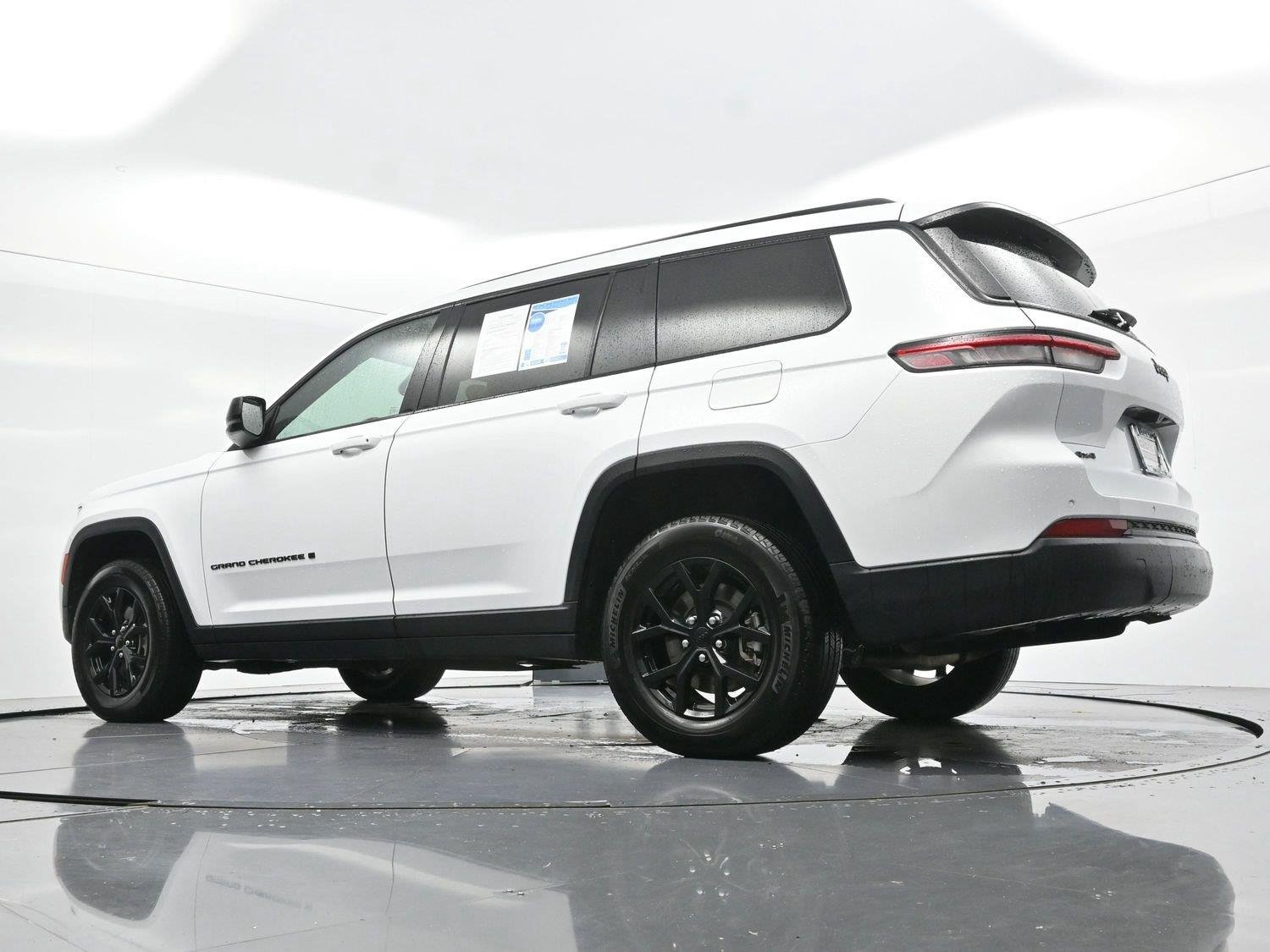 Used 2024 Bright White Clearcoat Jeep Altitude X image 52