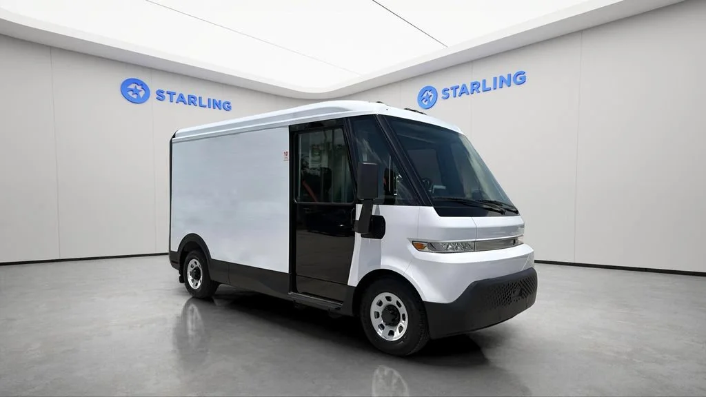 Used 2024 Oyster White BrightDrop EJY image 14