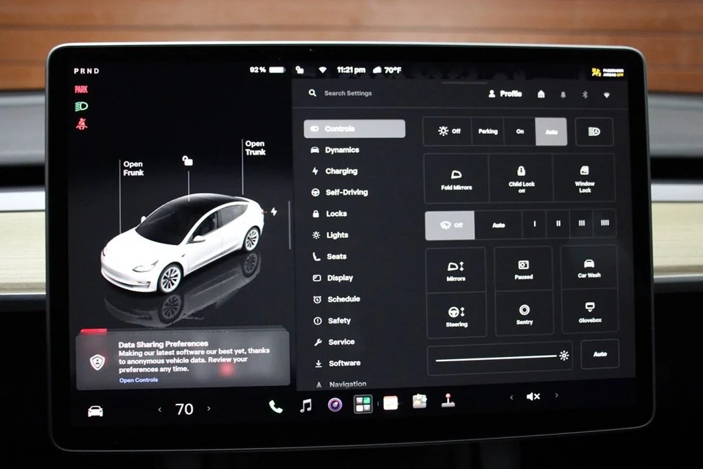 Used 2023 Pearl White Multi-Coat Tesla Base image 26
