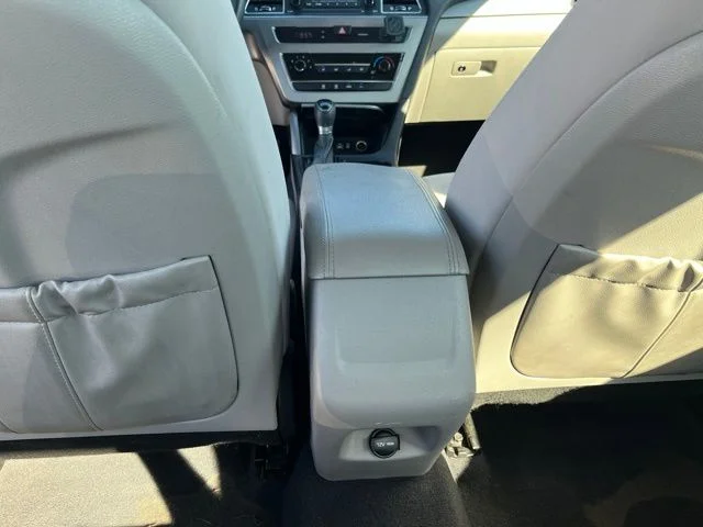 Used 2017 Gray Hyundai Base image 14