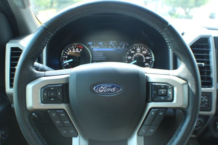 Used 2020 OXFORD WHITE Ford LARIAT image 9
