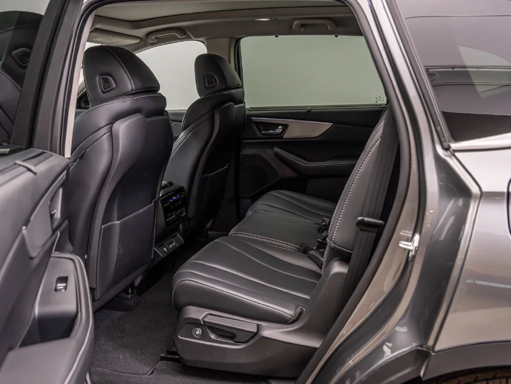 Used 2024 Liquid Carbon Metallic Acura Technology image 45