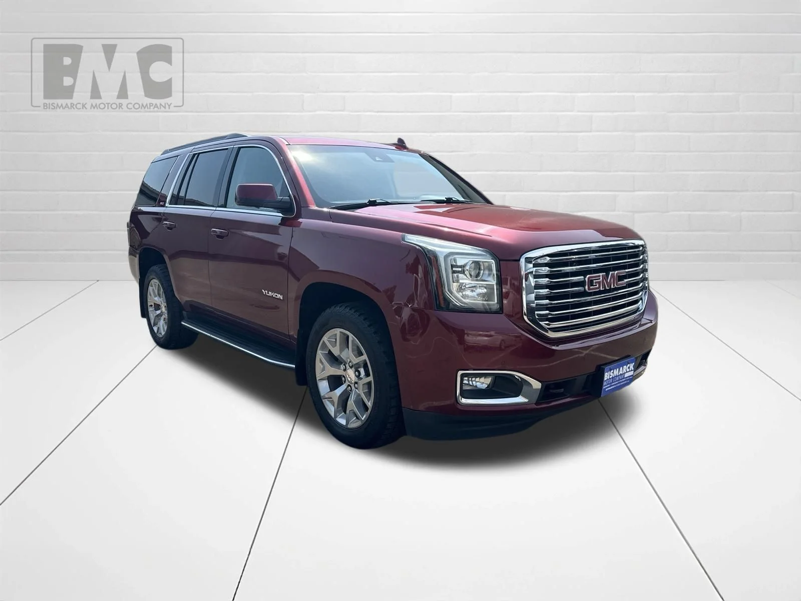 Used 2018 Red GMC SLT image 2