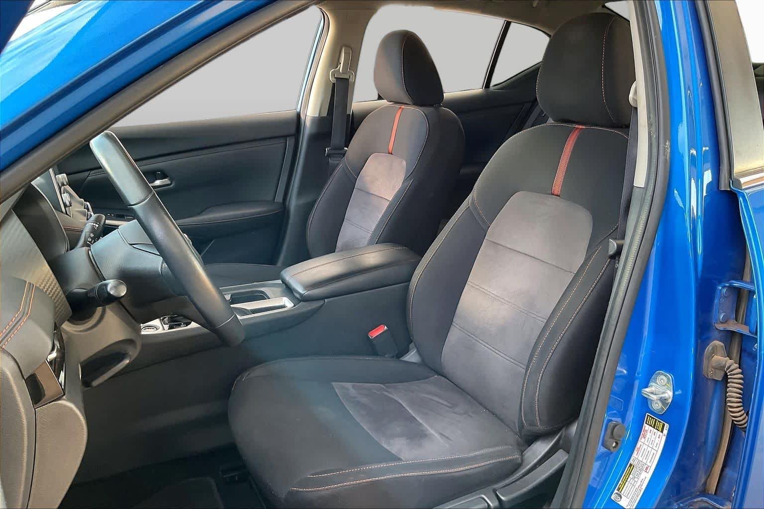 Used 2023 Electric Blue Metallic Nissan SR image 7