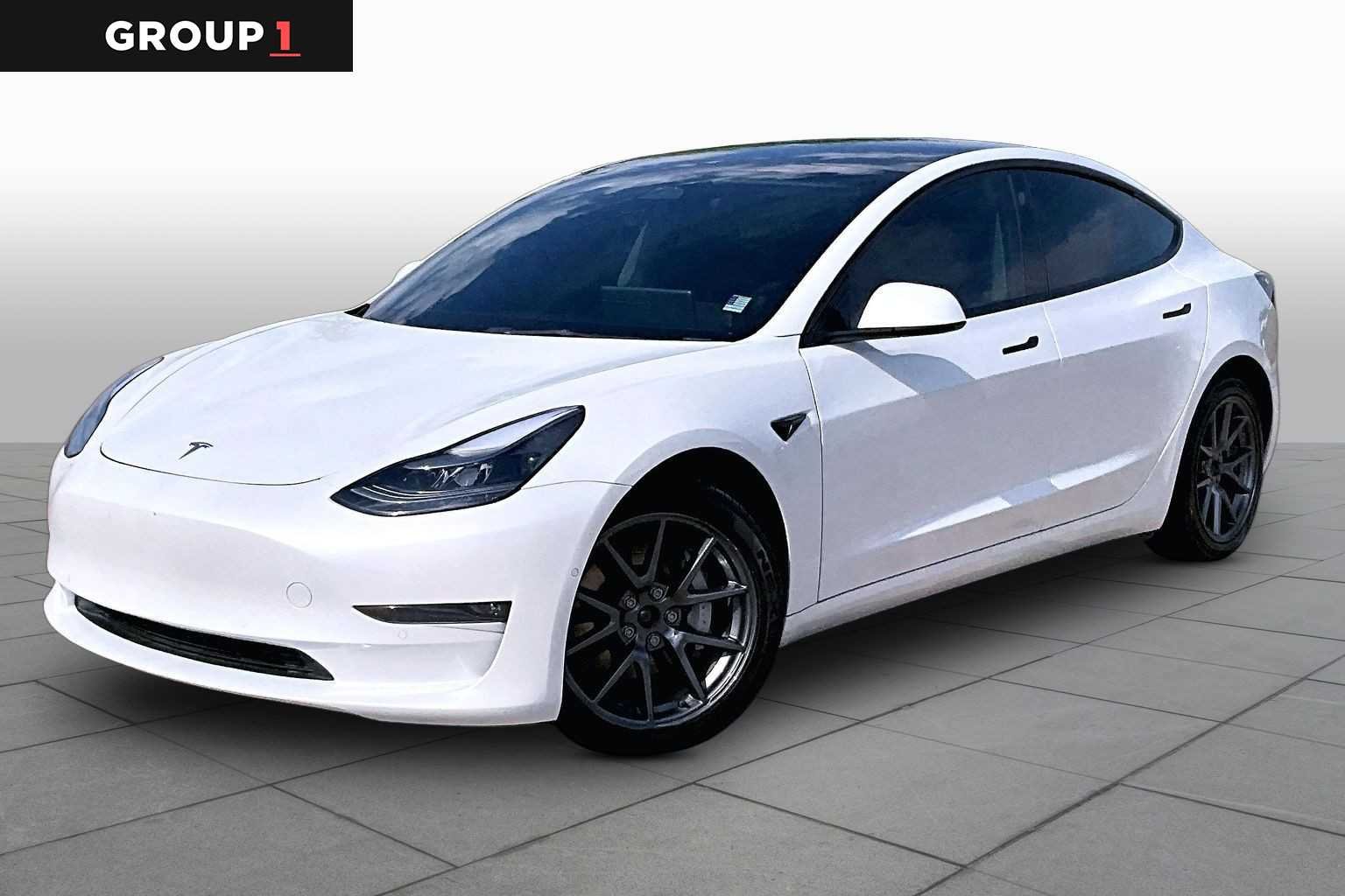 2022 Tesla Model 3 Long Range Dual Motor All-Wheel Drive's photo