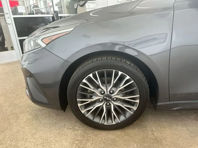 Used 2022 Gray Kia GT-Line image 20