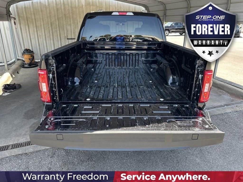 Used 2023 Black Ford XLT image 32