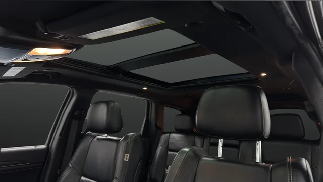 Used 2021 Crystal Metallic Jeep Limited image 12