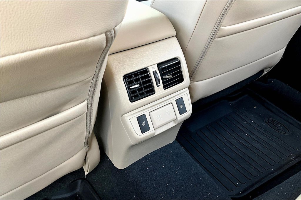 Used 2019 Green Subaru 2.5i image 10