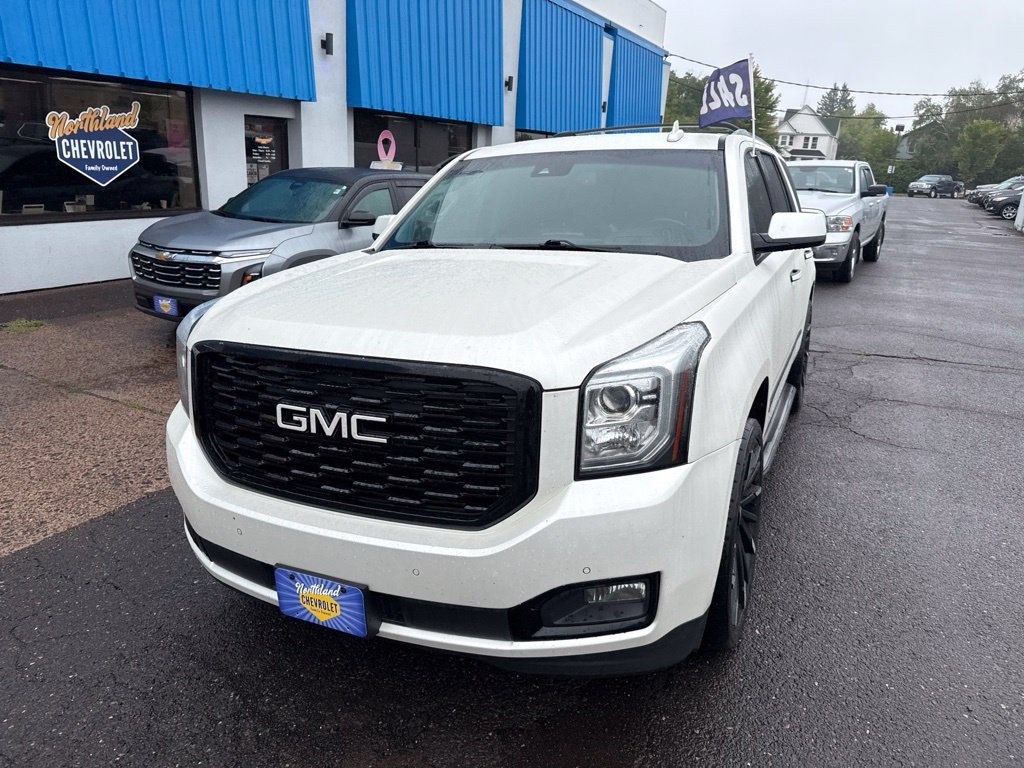 Used 2017 ONYX BLACK GMC Denali image 3