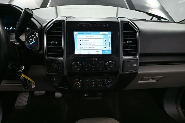 Used 2019 Black Ford XLT image 31