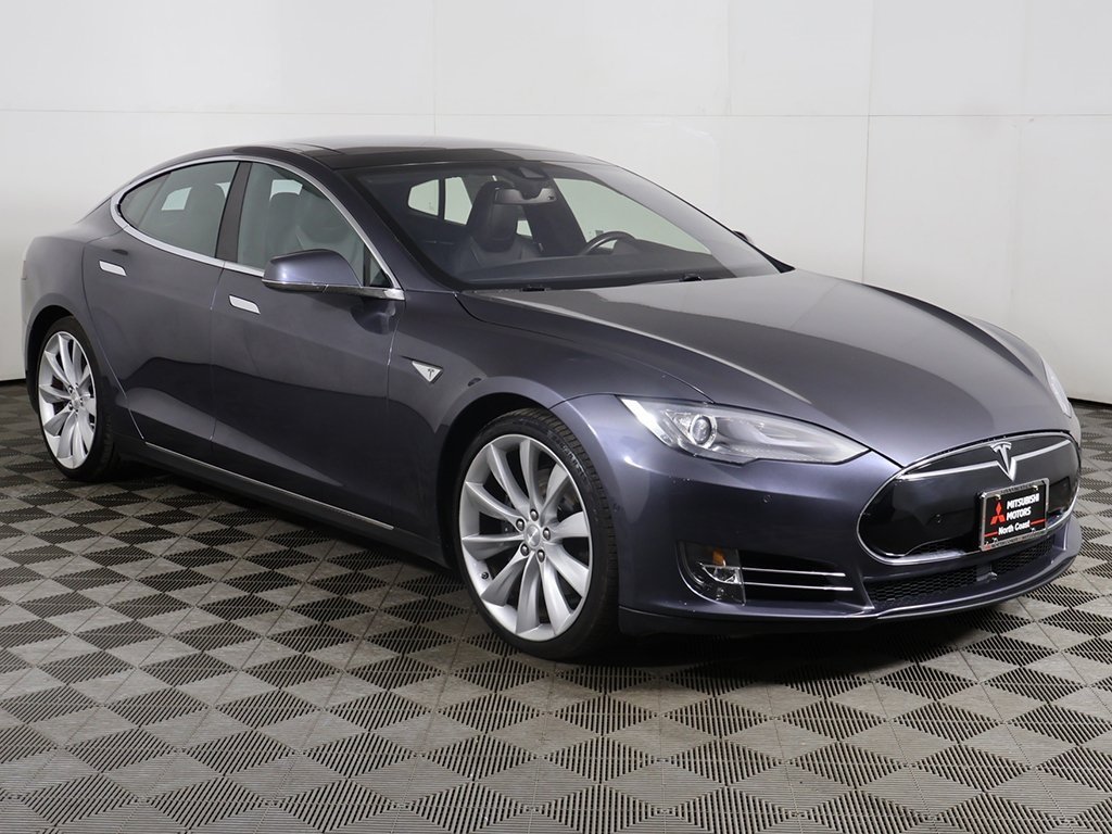 Used 2015 Tesla Model S 85D with VIN 5YJSA1H25FFP73168 for sale in Parma, OH