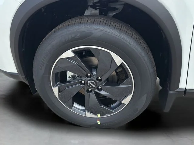 2026 Nissan Rogue SV - Photo 16