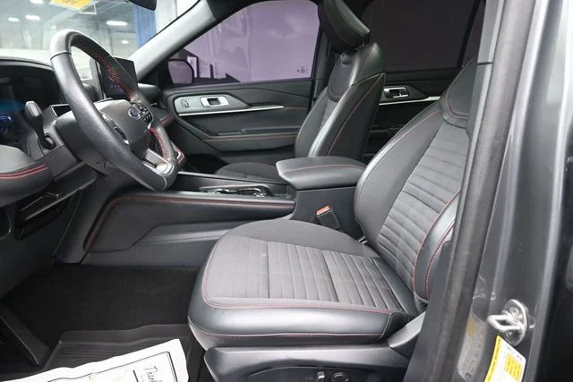 Certified Used 2025 Carbonized Gray Metallic Ford ST-Line image 10