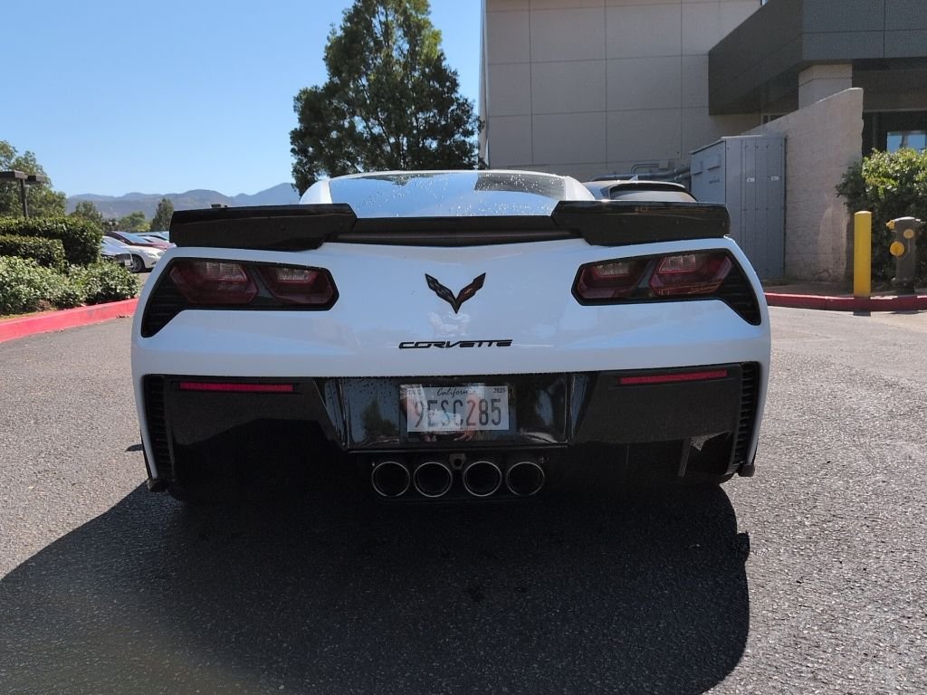Used 2019 White Chevrolet Grand Sport image 6