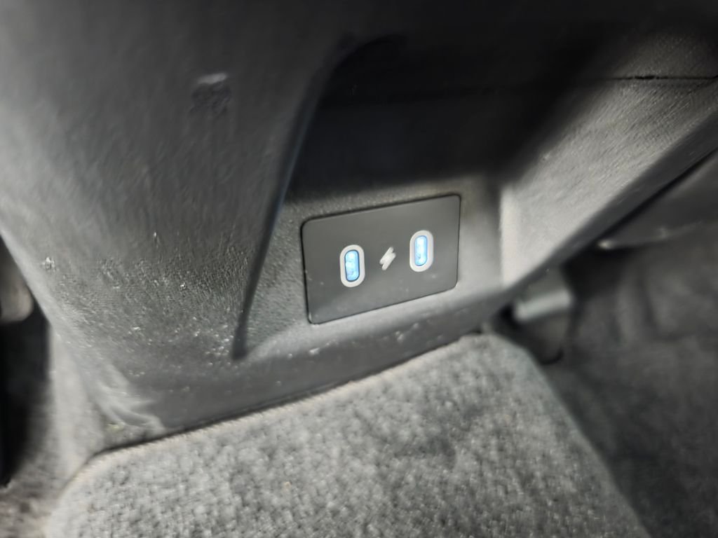 Certified Used 2025 Black Hyundai SEL image 19