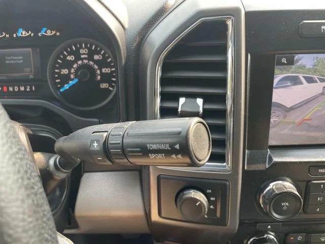 Used 2015 Silver Ford XLT image 40