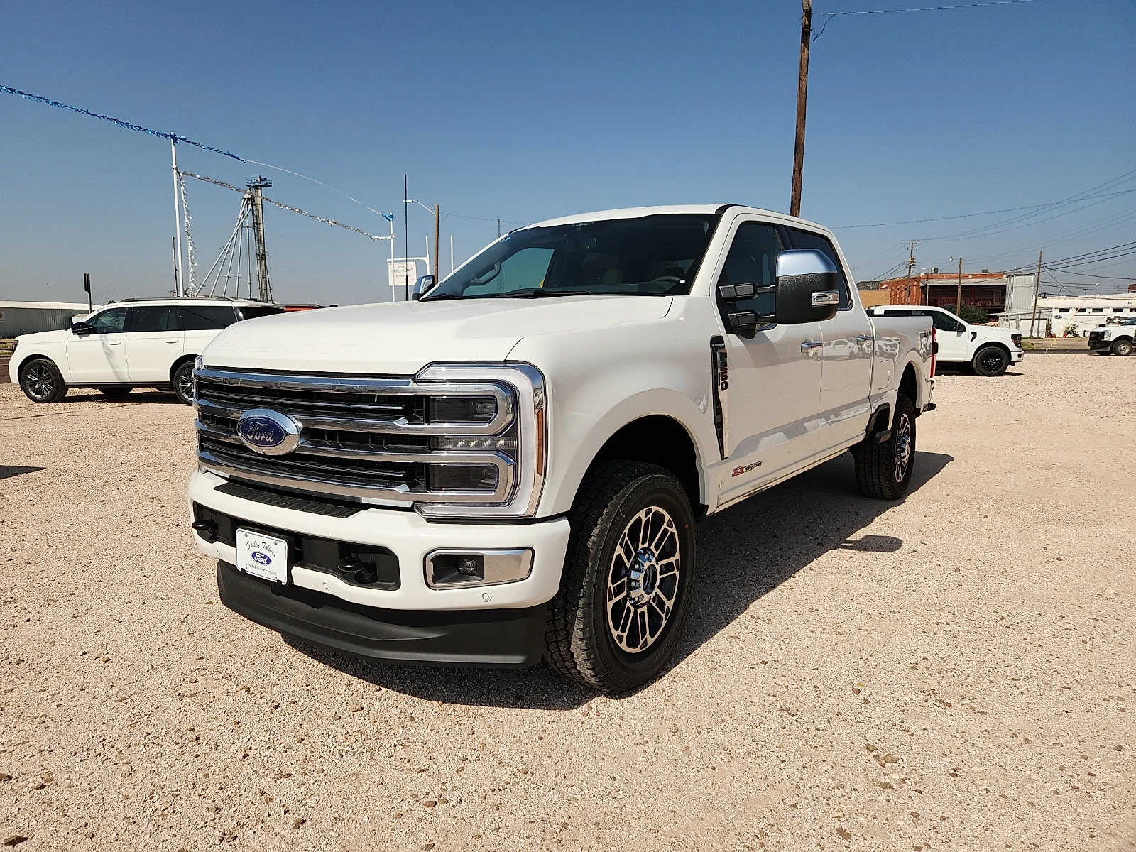 New 2026 Star White Metallic Tri-Coat Ford Platinum image 3