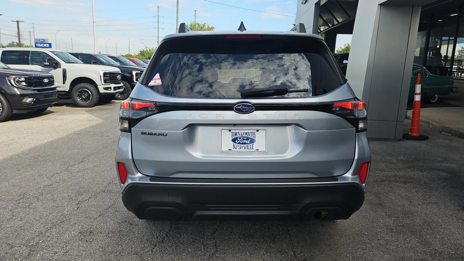 Used 2025 Ice Silver Metallic Subaru Premium AWD image 4