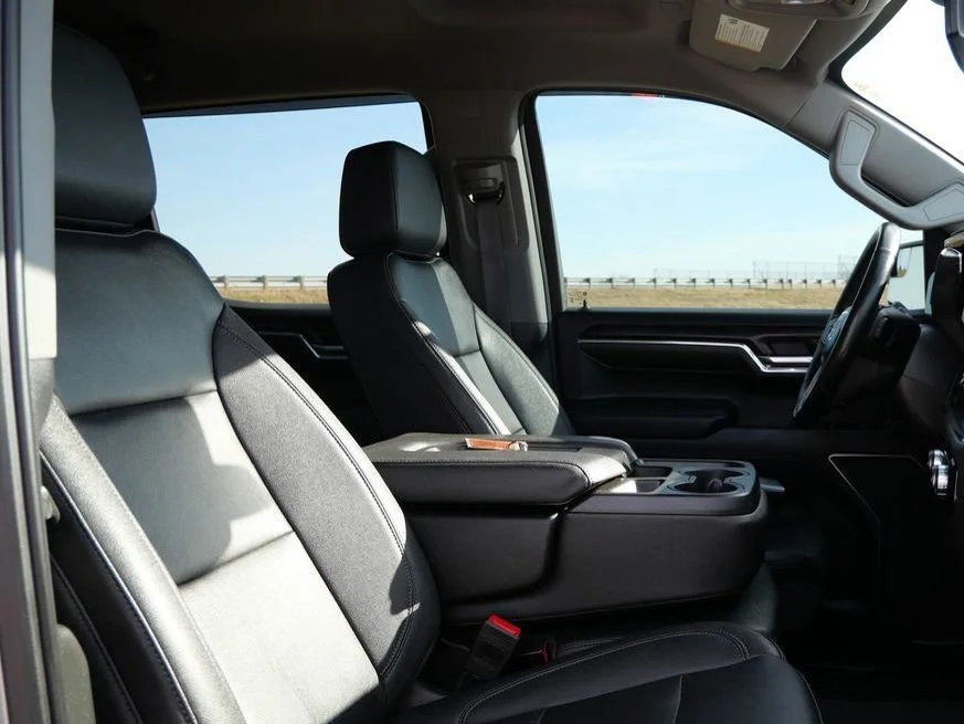 Used 2023 Sterling Metallic GMC SLT image 18