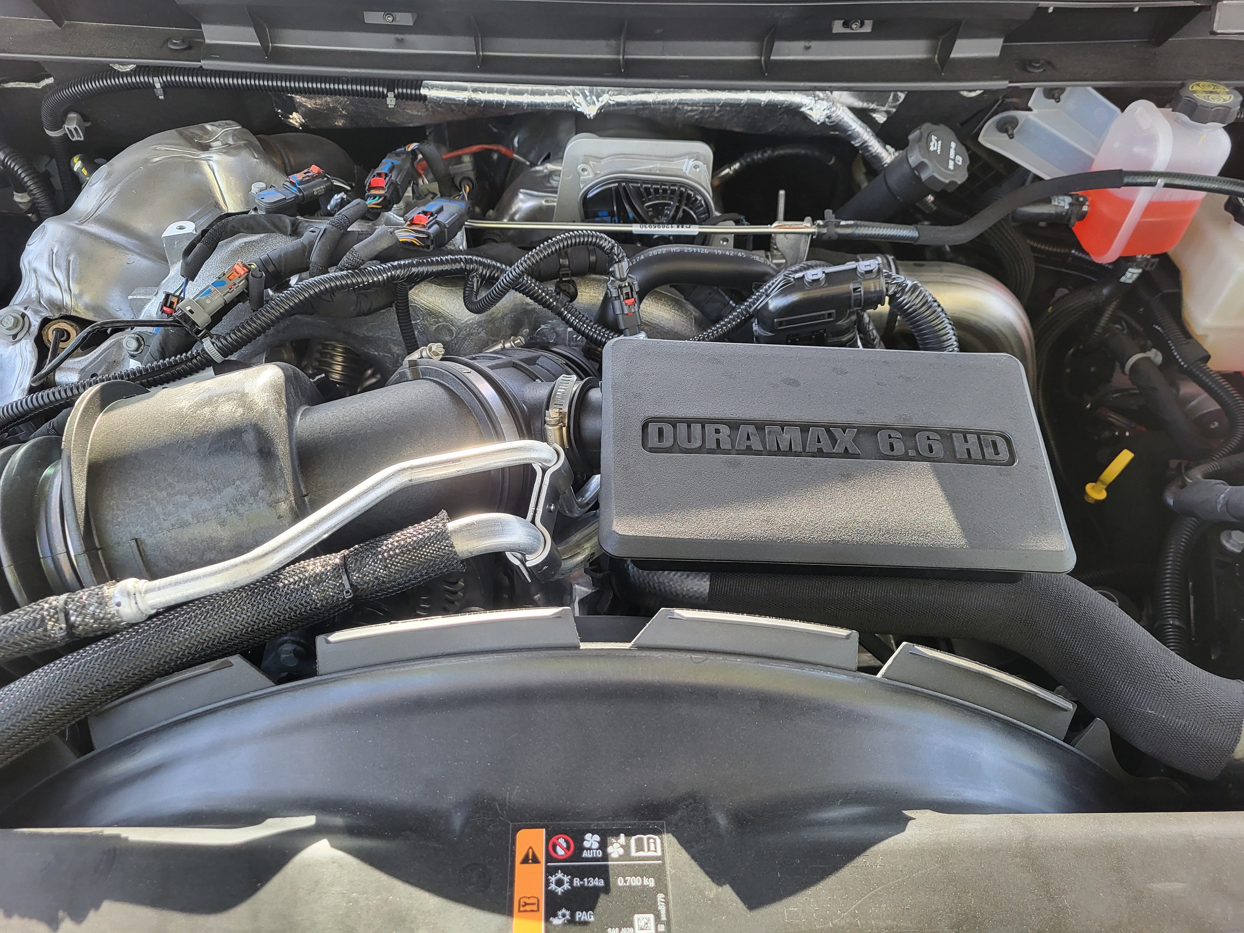 New 2026 Glacier White Tricoat GMC Denali Ultimate image 24