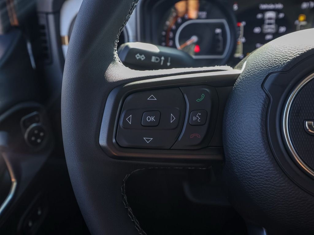 New 2026 Black Clear-Coat Exterior Paint Jeep Sport S image 25