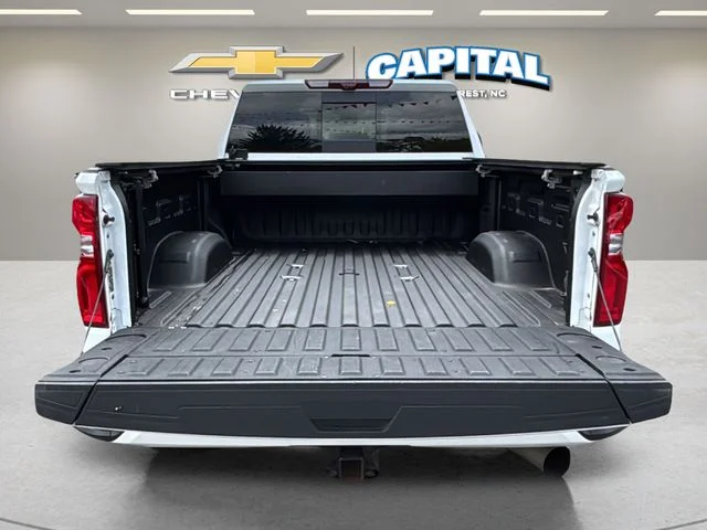 Used 2024 White Chevrolet High Country image 32