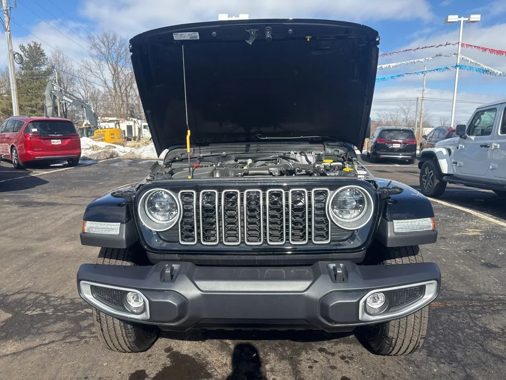 2025 Jeep Wrangler 4-Door Sahara - Photo 54