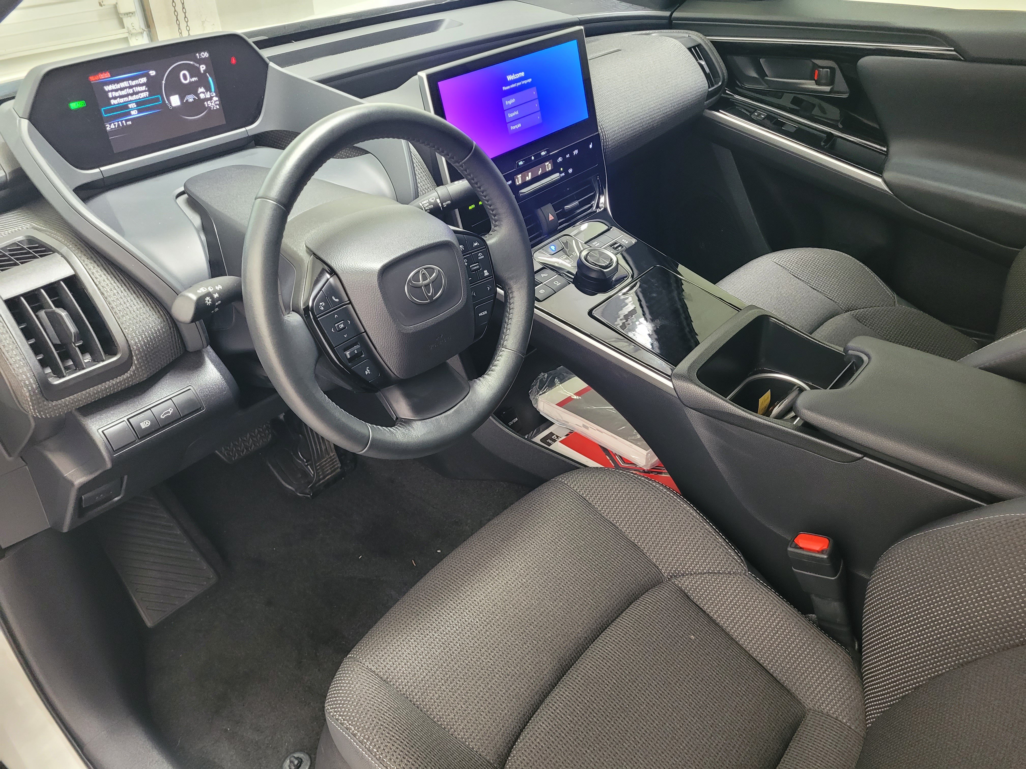 Certified Used 2024 White Toyota  image 25