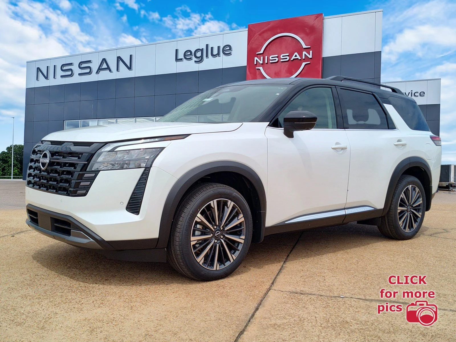 2026 Nissan Pathfinder Platinum