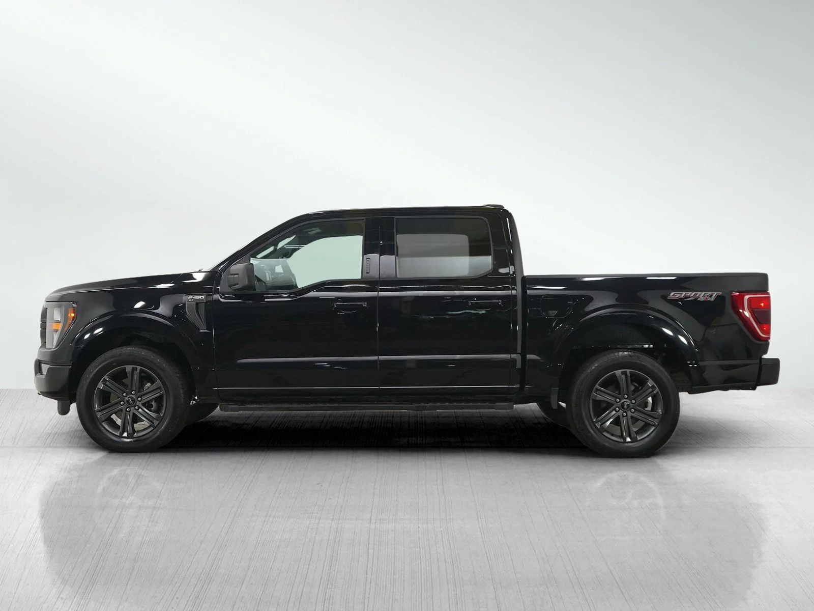 Used 2023 Ford F-150 XLT with VIN 1FTEW1EP1PKF08265 for sale in Burnsville, Minnesota