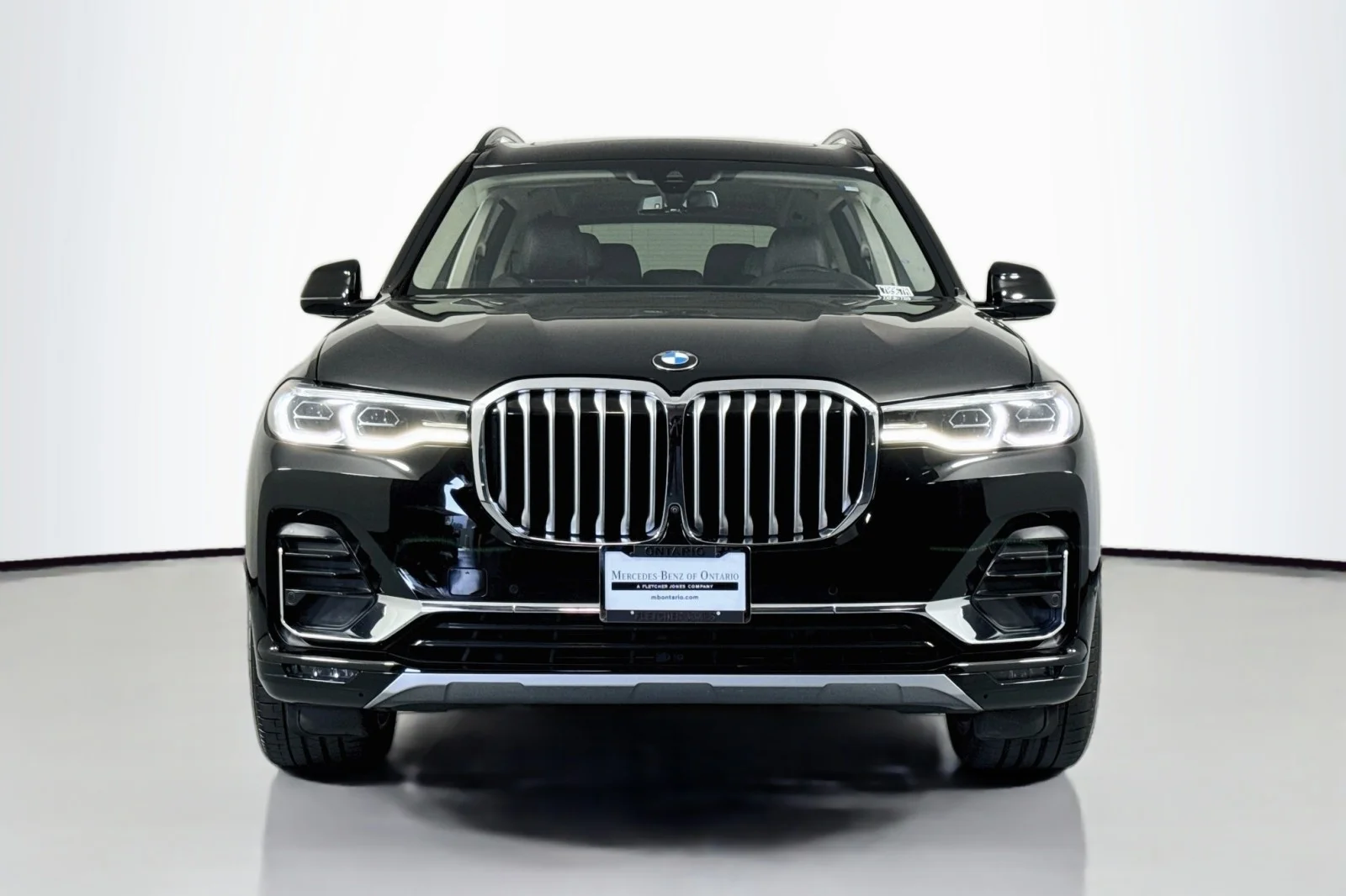 Used 2022 Jet Black BMW xDrive40i image 3