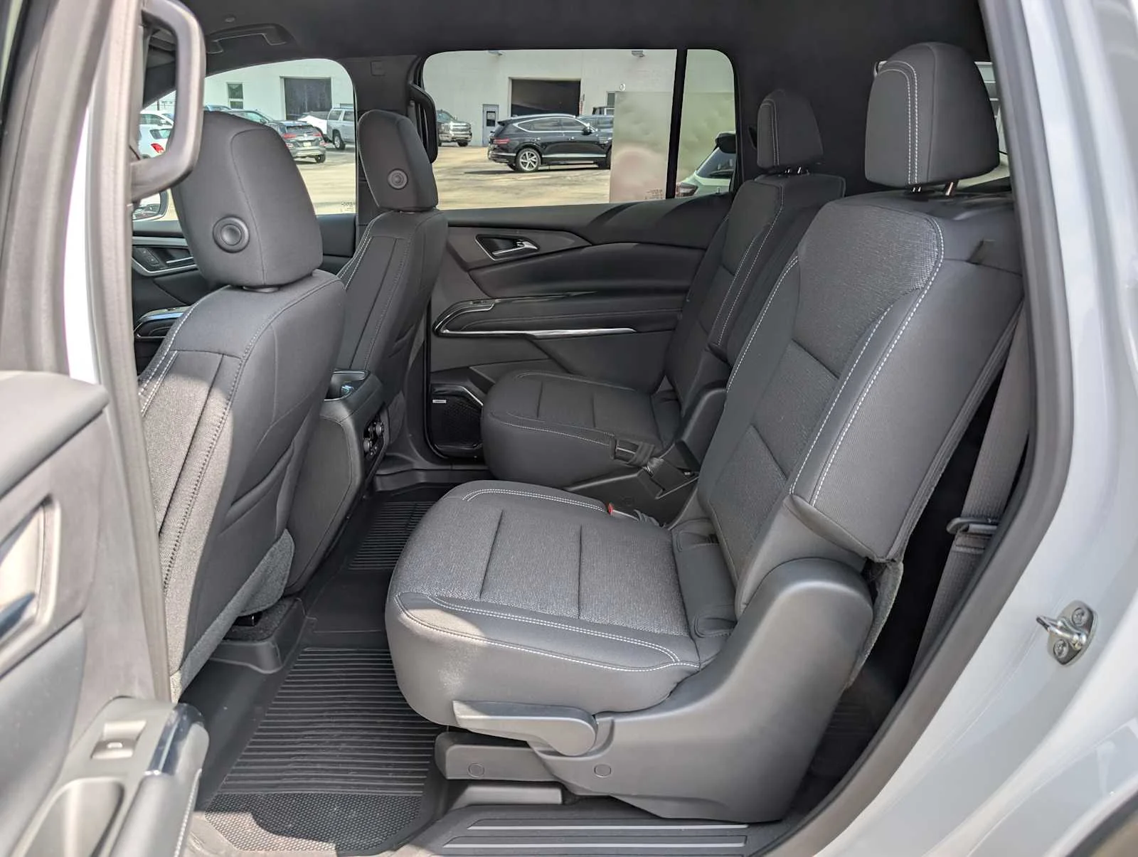 2026 Chevrolet Traverse LT - Photo 18
