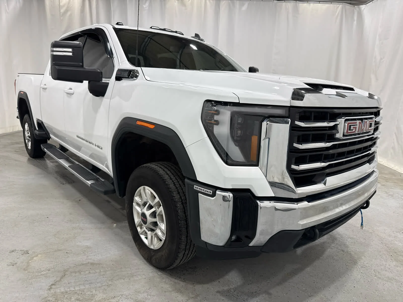 Certified Used 2024 Summit White GMC SLE image 7