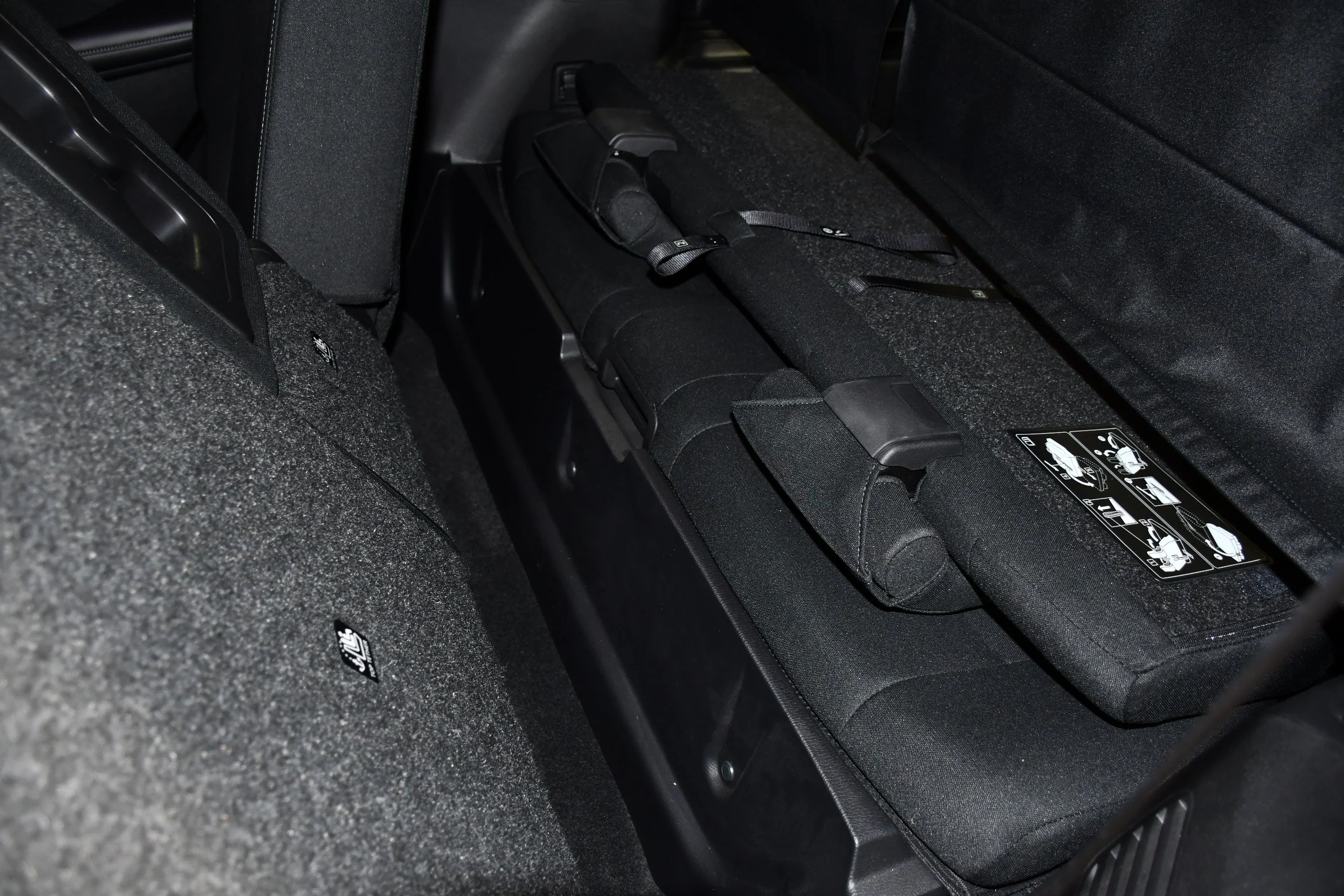 Certified Used 2025 Labrador Black Pearl Mitsubishi ES image 47