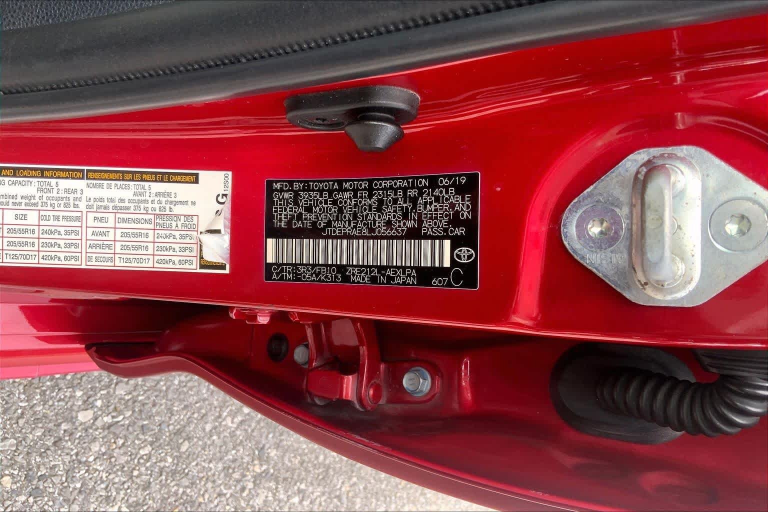 Used 2020 Barcelona Red Metallic Toyota LE image 30