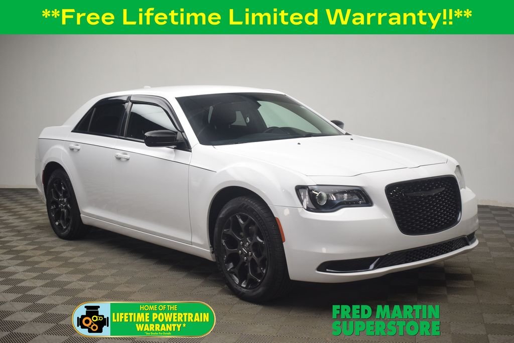 2019 Chrysler 300 Touring AWD's photo