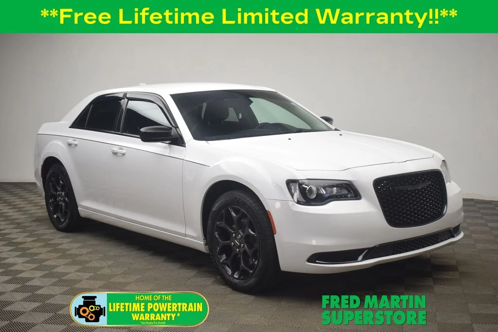 2019 Chrysler 300 Touring