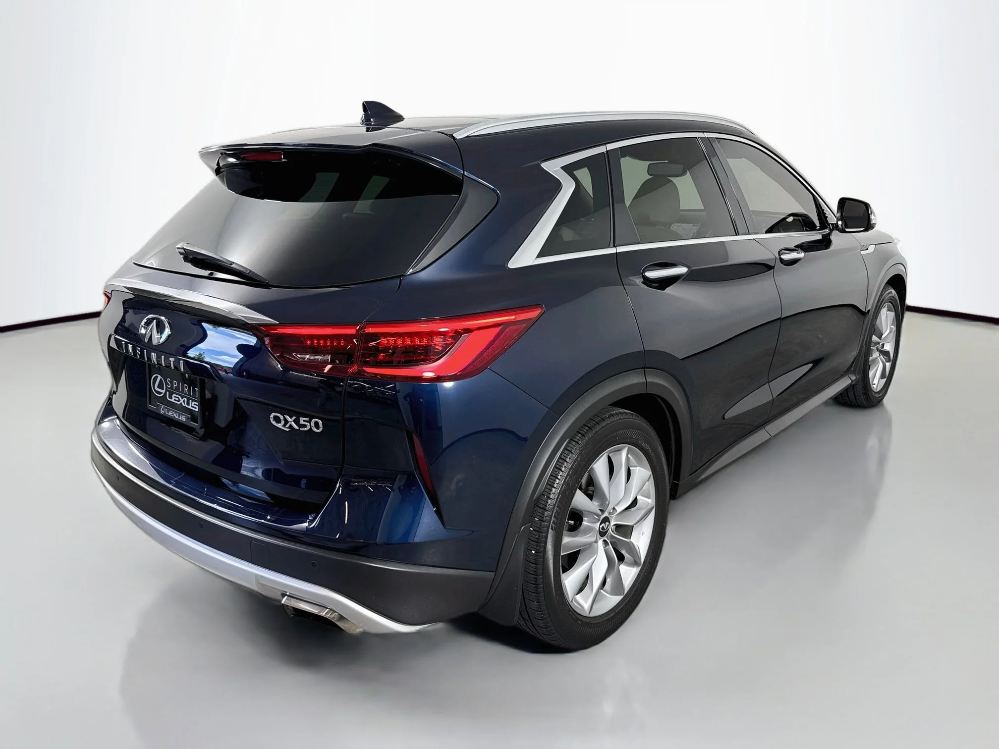 2021 INFINITI QX50 Essential - Photo 7