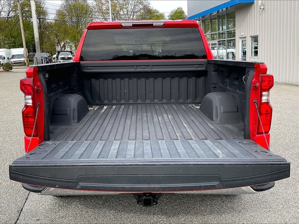 Used 2022 Red Chevrolet LT image 30