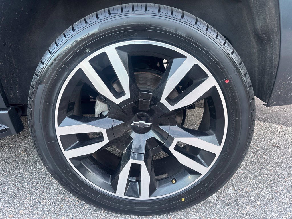 Used 2019 Gray Chevrolet Premier image 35
