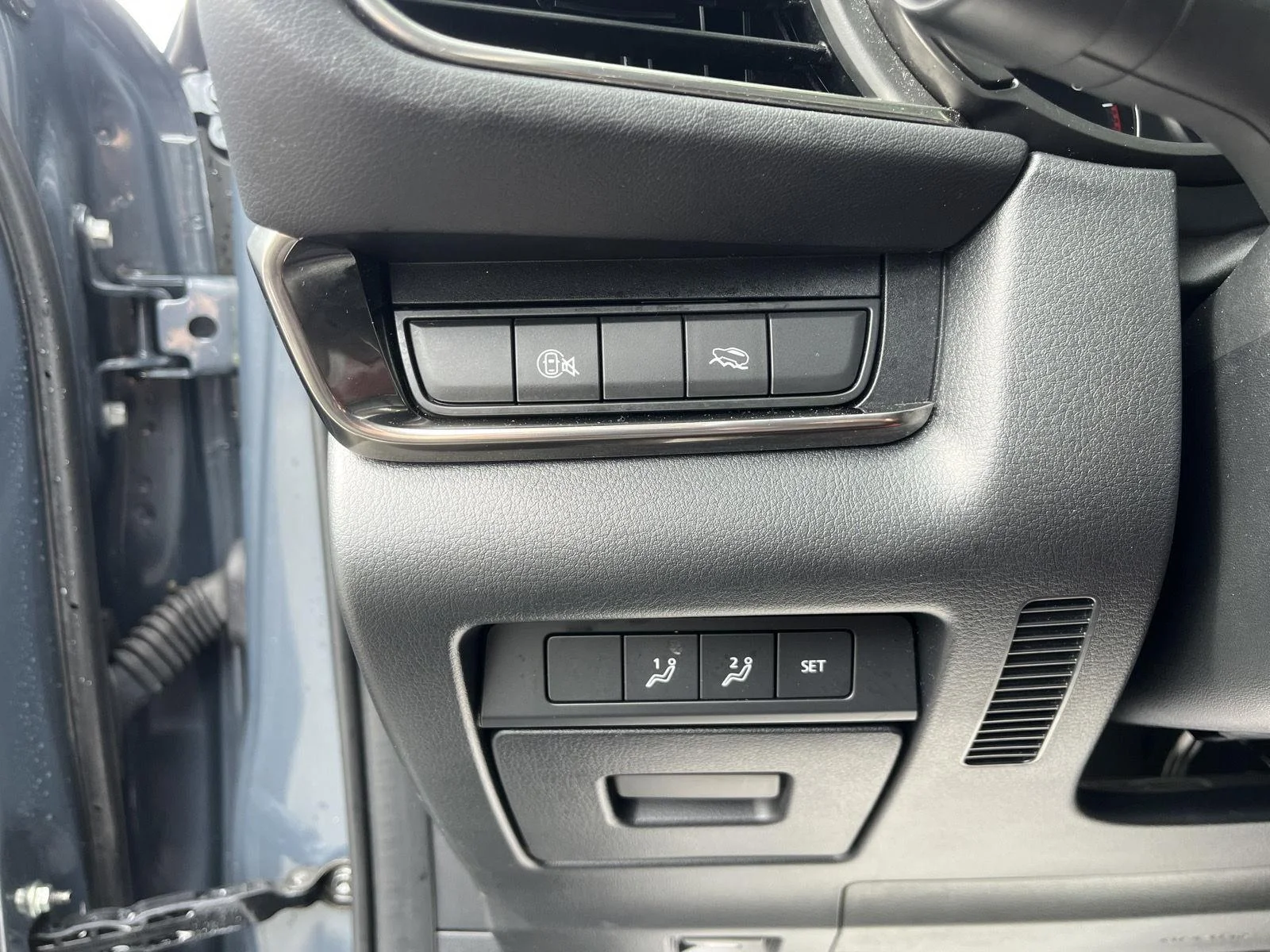 Used 2025 Polymetal Gray Metallic Mazda 2.5 S Carbon Edition image 30