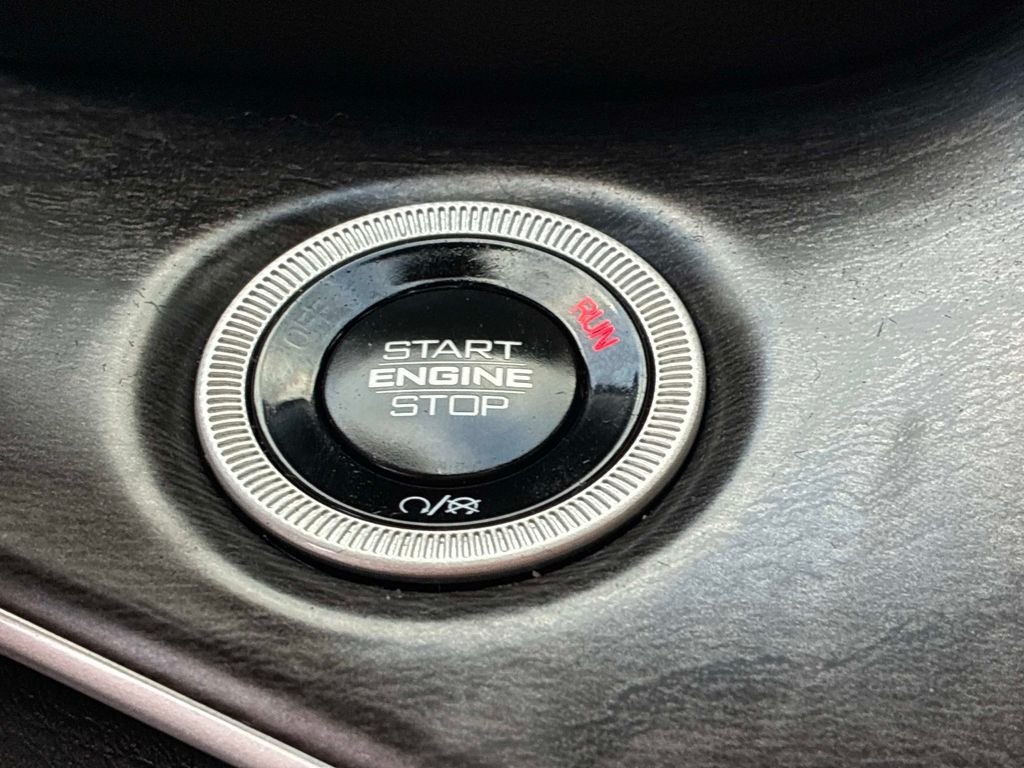Used 2024 Silver Jeep Limited image 30