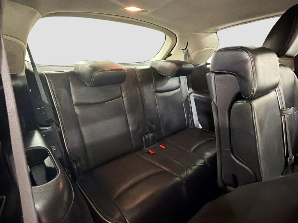 Used 2019 Liquid Platinum INFINITI LUXE image 28