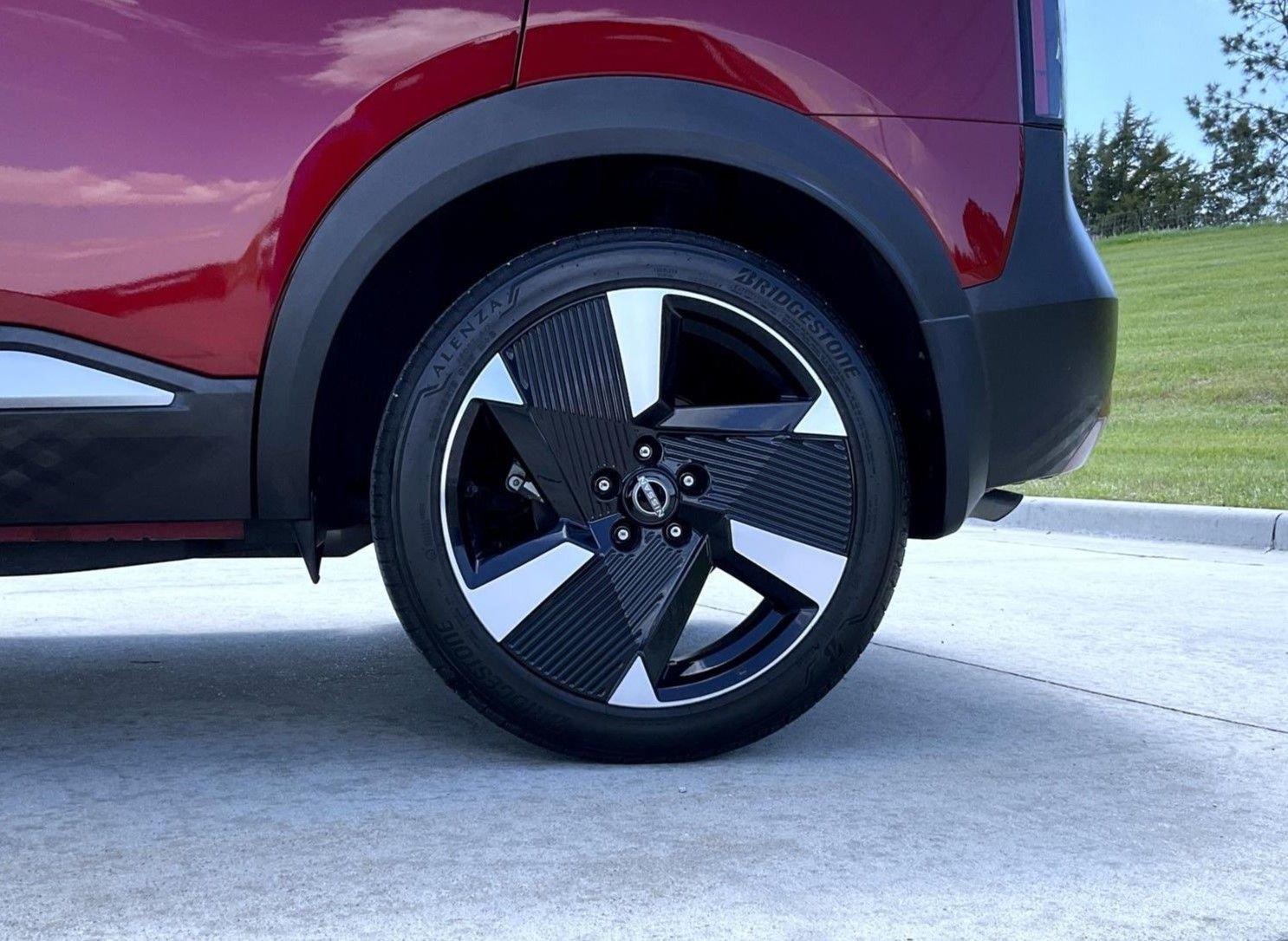 Used 2025 Red Nissan SR image 23
