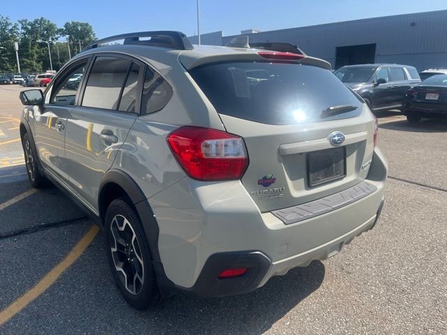 Used 2017 Beige Subaru 2.0i Limited image 5