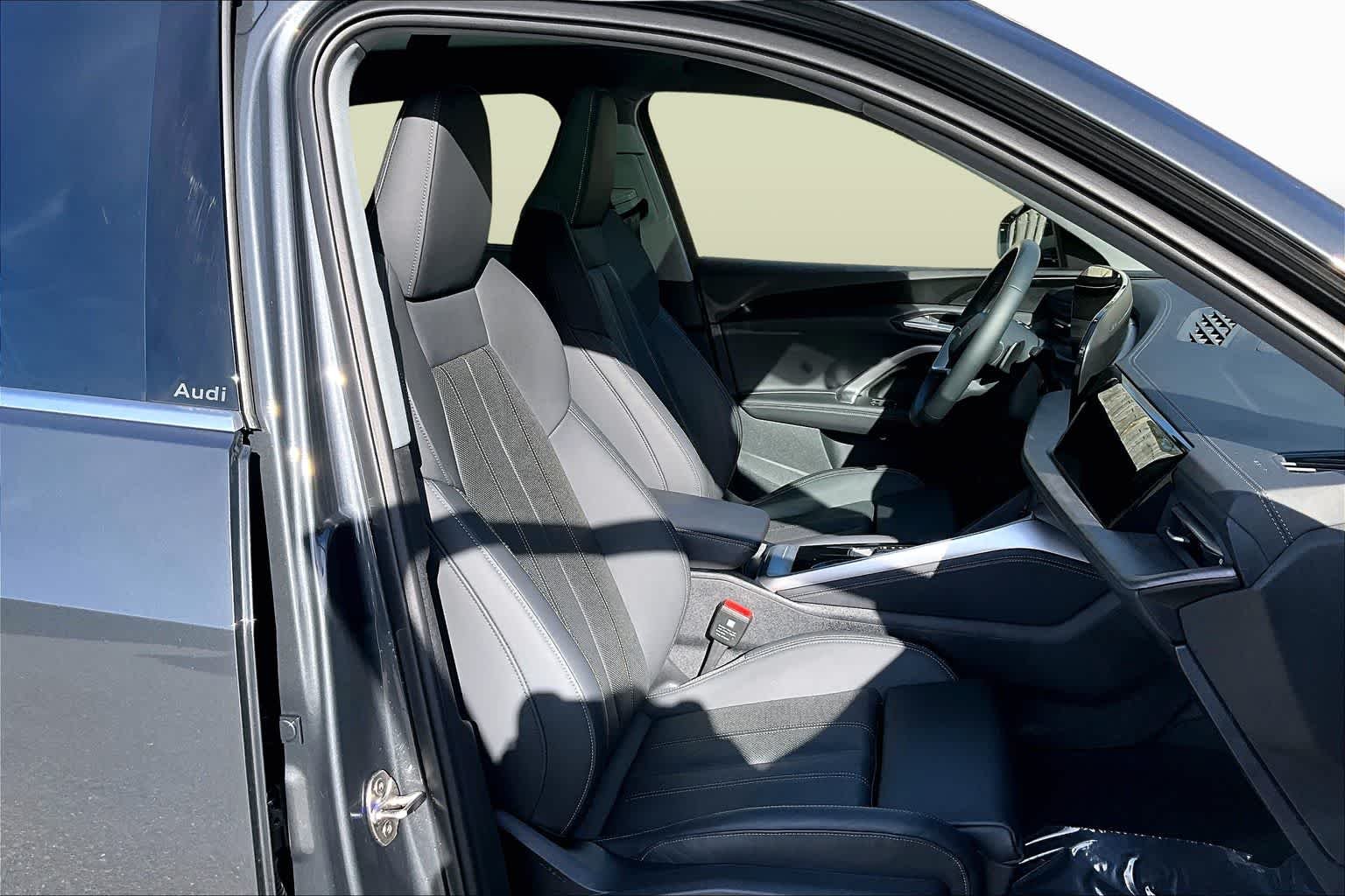 2025 Audi Q5 Premium Plus - Photo 9