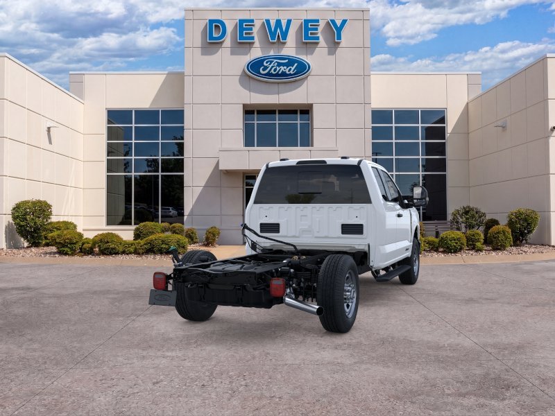 New 2026 Oxford White Ford XL image 8